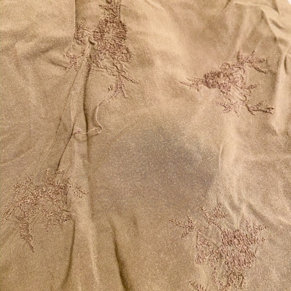 Detailed Army Green Flowy Pants - Picture 4 of 4